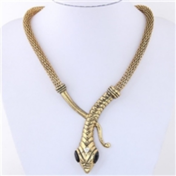 Women's Clothing, Shoes and Accessories - Picture 6 of 8